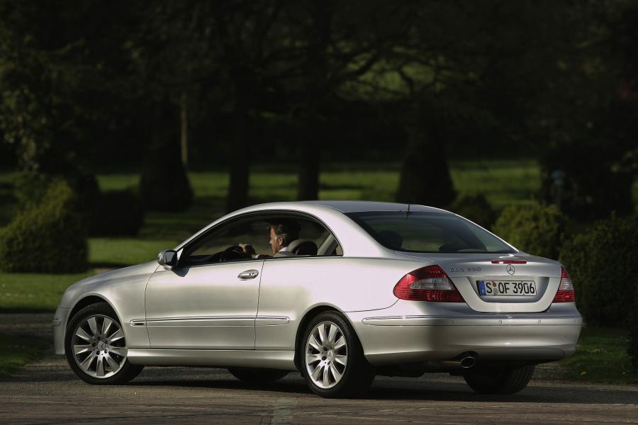  Mercedes-Benz CLK-Class 2006 года  (фото 19 из 33)
